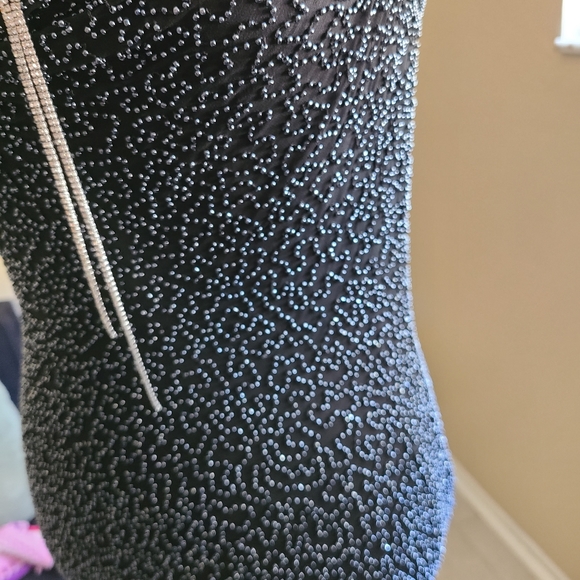 Dress - Picture 5 of 6